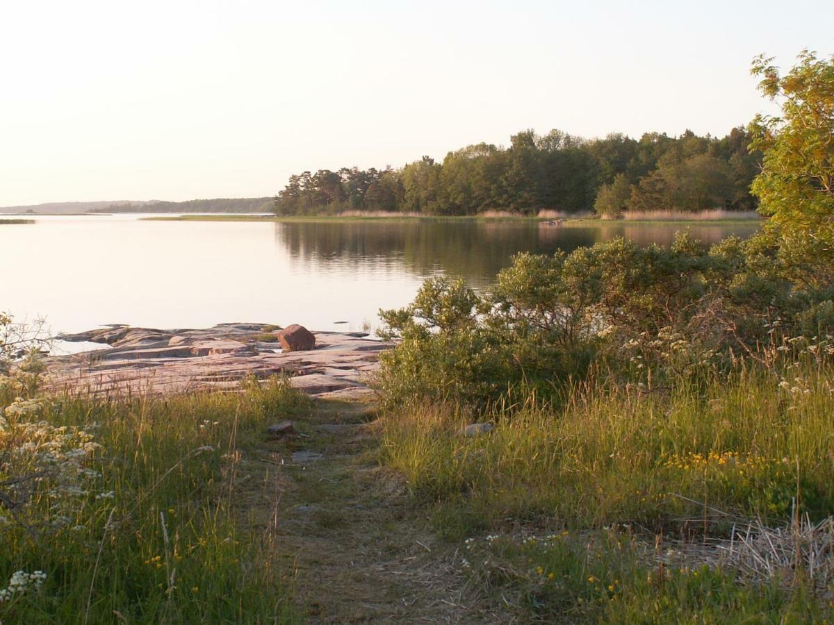 Villa Soederoe Stugby Finstrom Esterno foto